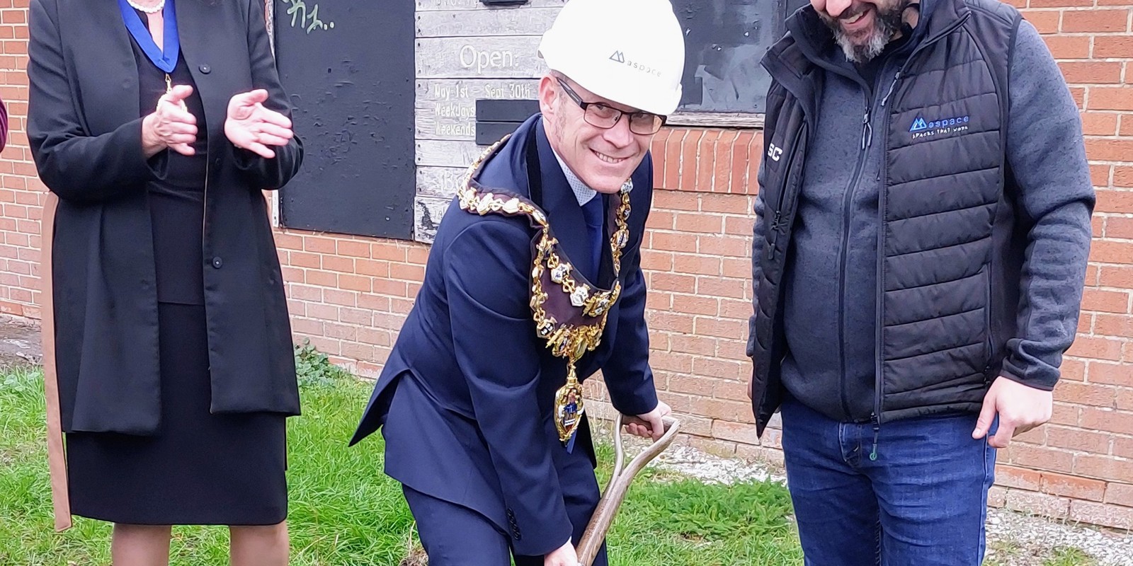 VP Cafe Works Begin, Cllr David Harman